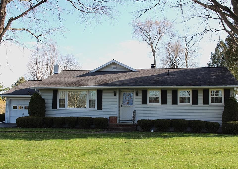 1st image of 50 Belaire Dr