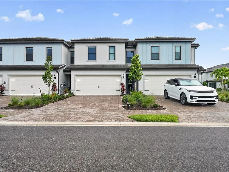 4341 Sonoma Oaks Cir — Photo 16