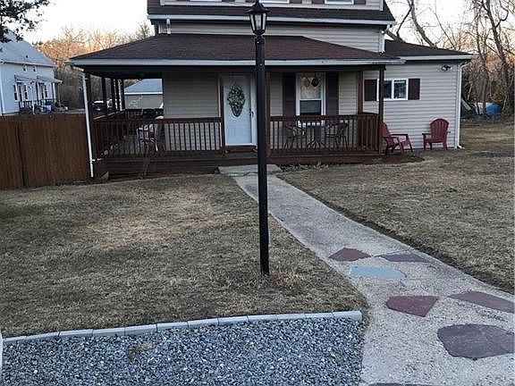 2nd image of 14 Pelletier Dr