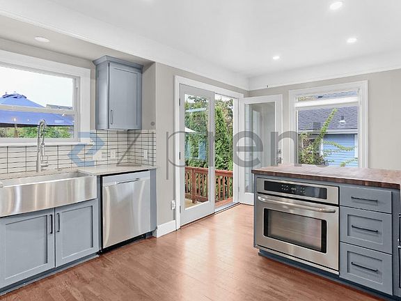5th image of 2222 I St