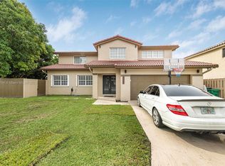 8646 SW 207th Ter, Cutler Bay, FL 33189