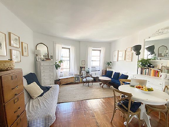 4th image of 68 W 85th St #10