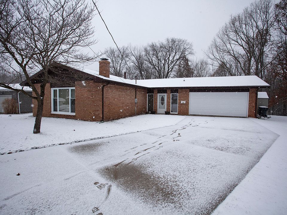 1st image of 125 Paras Hill Dr