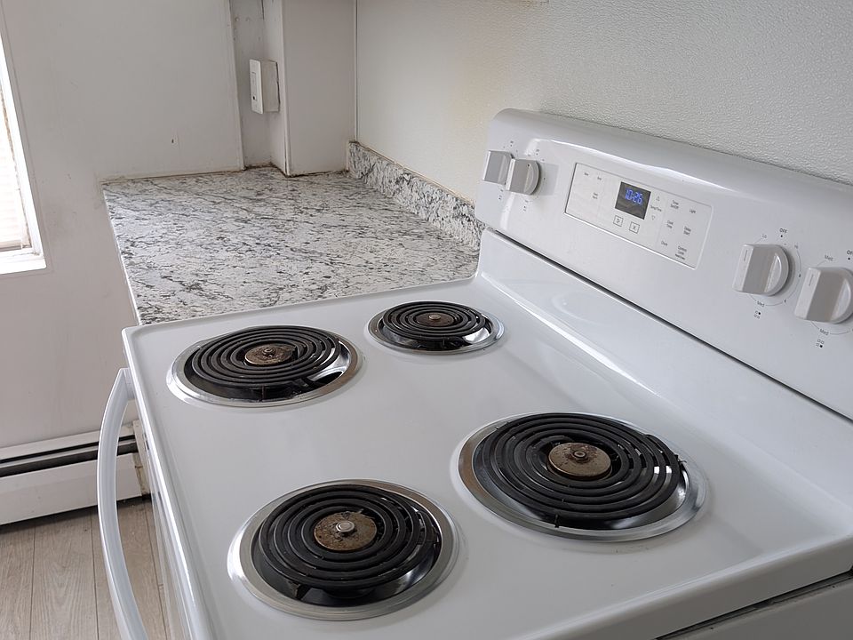 1st image of 6 E Lawton St