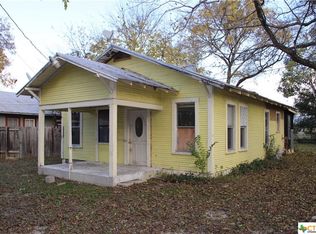 564 Rusk St, New Braunfels, TX 78130