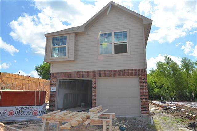1st image of 14823 Swansea Harbor Ln