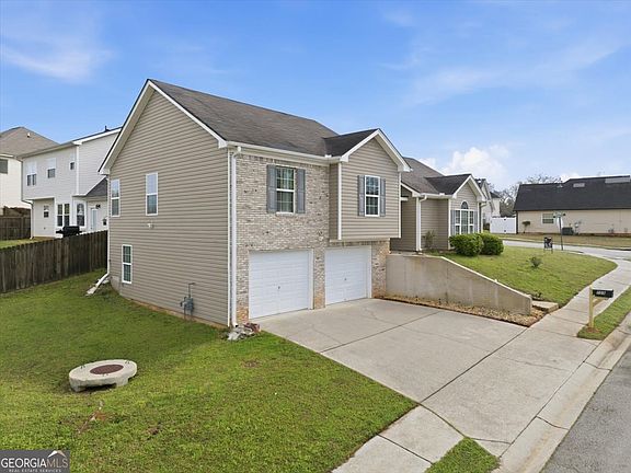 3rd image of 109 Tyler Way