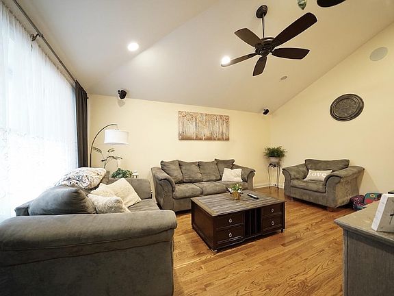 4th image of 3523 Elder Ln