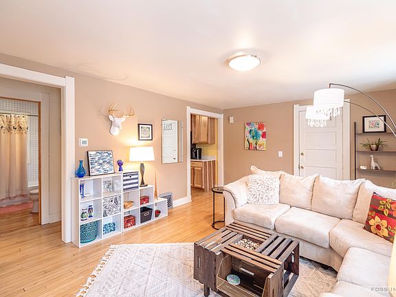 4th image of 434 Cantwell Ct #1