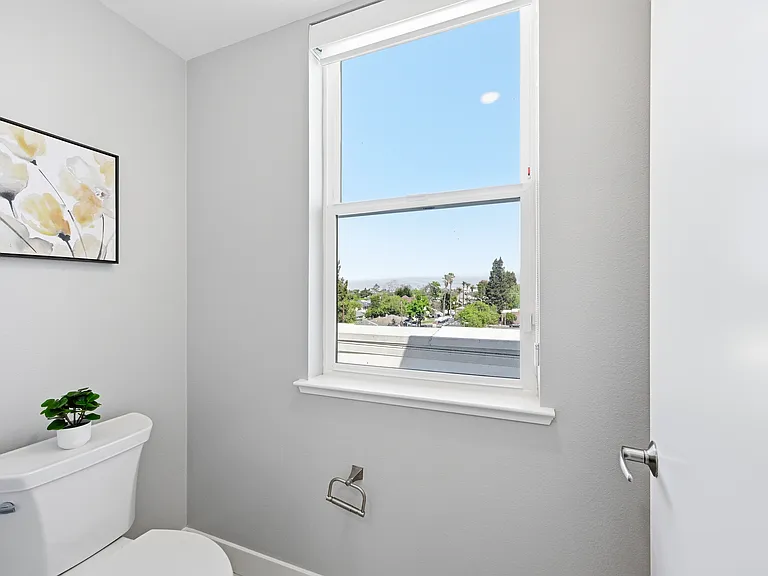 1048 Monroe St #307 — Photo 36