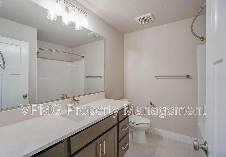 313 E Caribou Ct — Photo 17