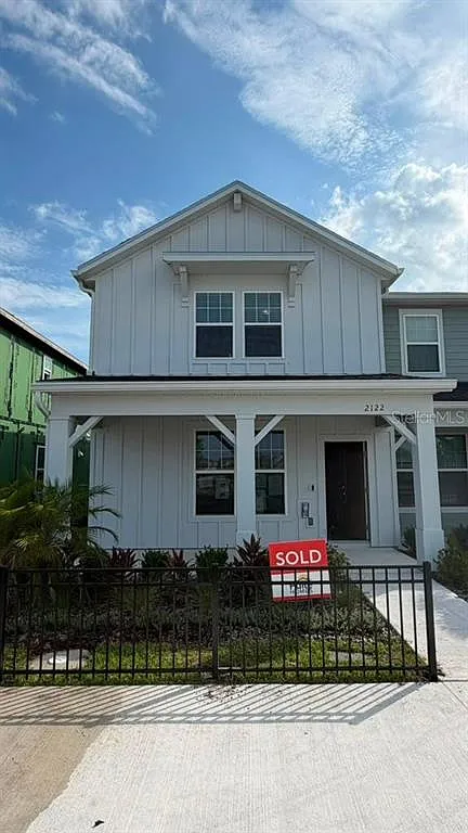 4 bed, 2.5 bath, 1770 sqft, $2,550 — Photo 1