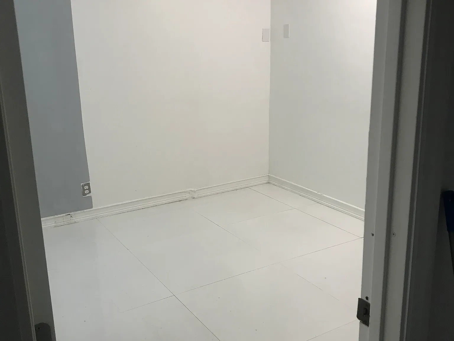 1 bed, 1900 sqft, $995 — Photo 4