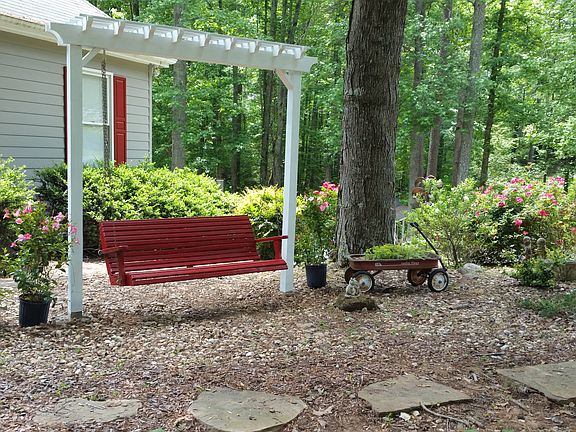 2nd image of 216 Cherokee Springs Way