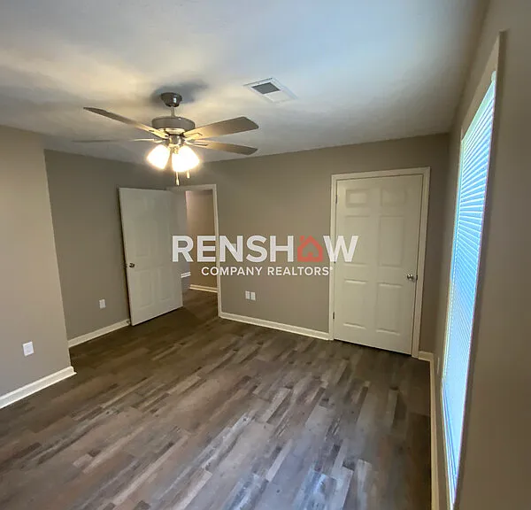 133 Hawthorne Ave — Photo 12