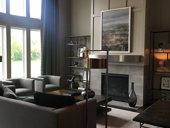 3rd image of 3546 Birchmount Dr