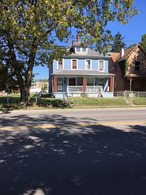 2nd image of 3092-3096 E 5th Ave