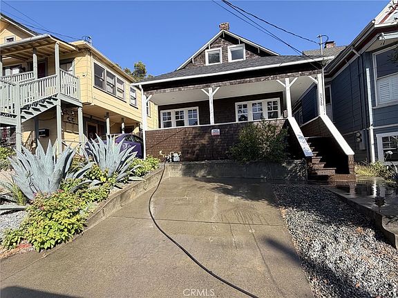 2nd image of 3520 Harrison St