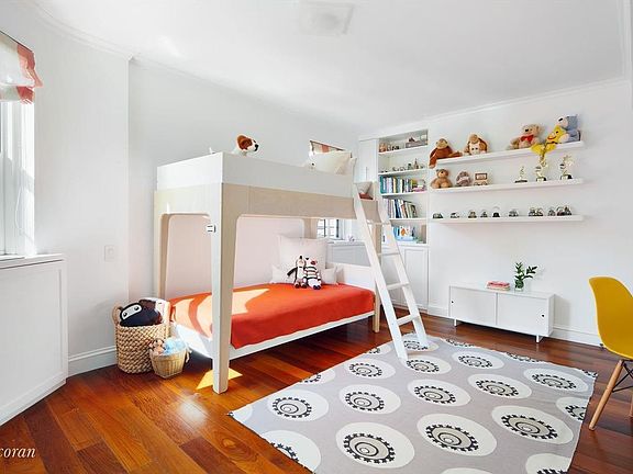 5th image of 20 E 68th St #10AB