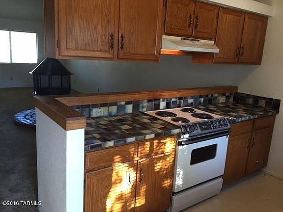 5th image of 2762 N Malibu Dr