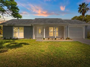 3317 Honeymoon Ln, Holiday, FL 34691