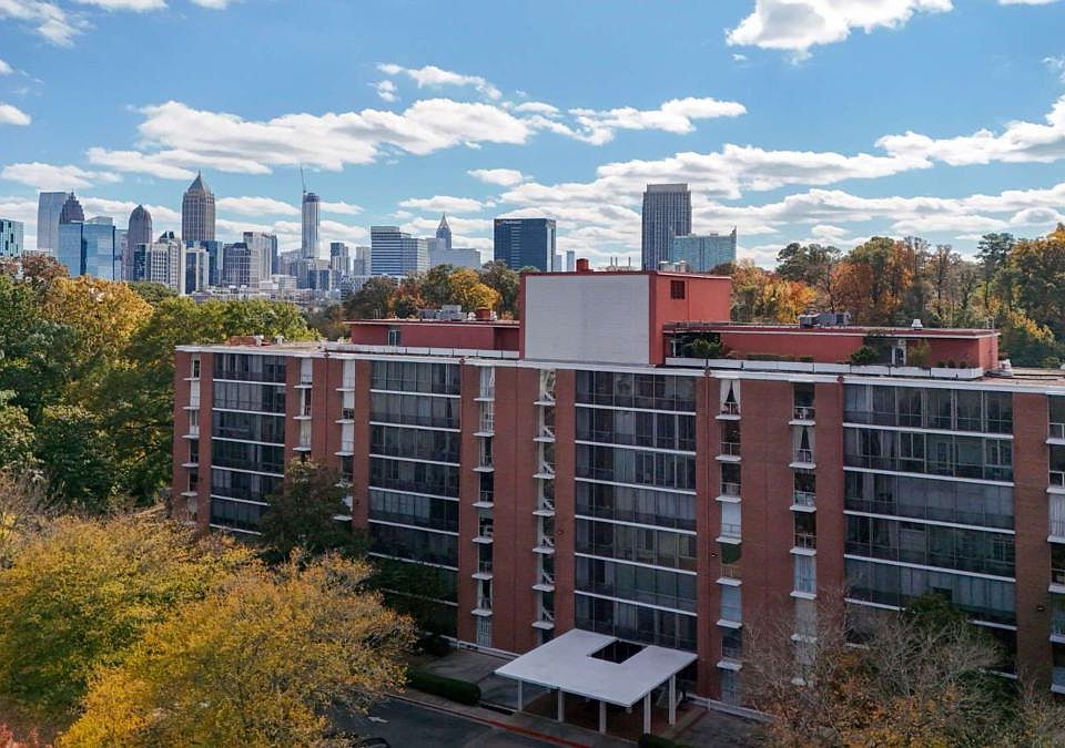 1st image of 130 26th St NW APT 307