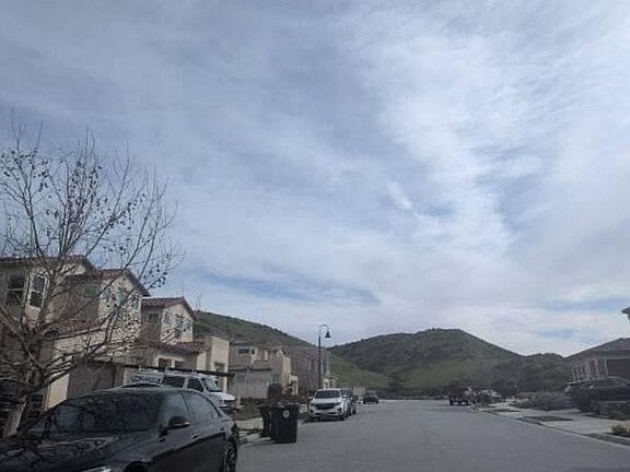 5th image of 17719 Hillside Way