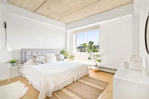 Sold by Compass | media 4