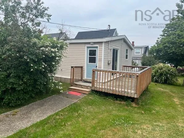 87 Church St, Inverness, NS B0E 1N0