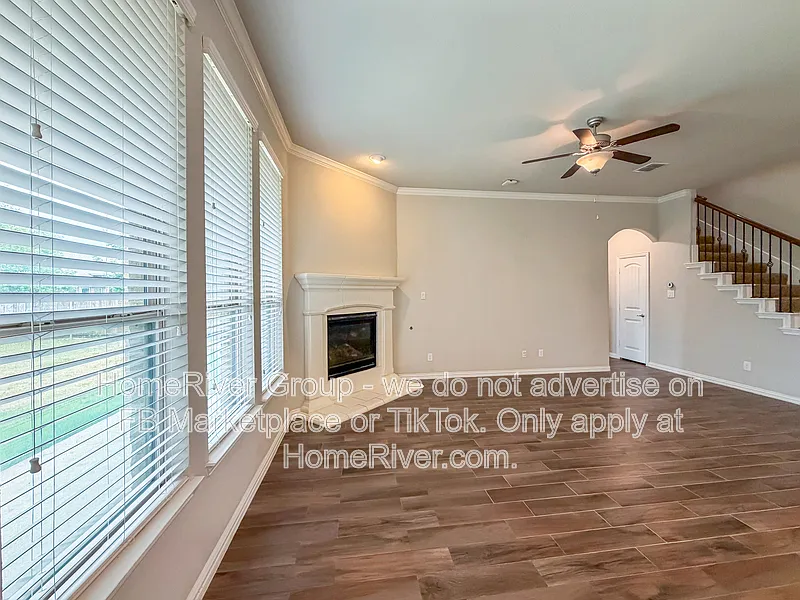 4 bed, 3.0 bath, 2643 sqft, $2,950 — Photo 4