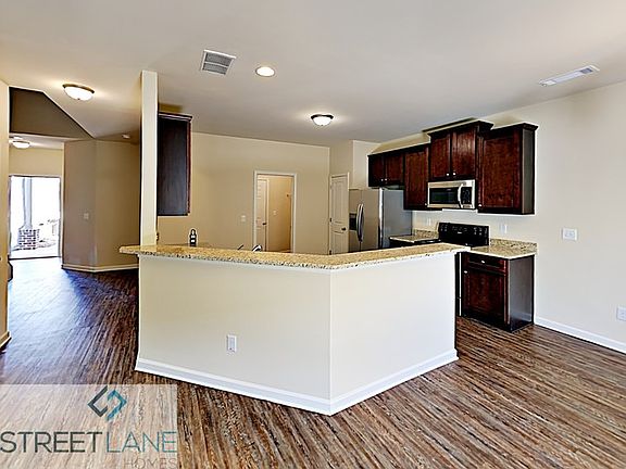 3rd image of 1308 Bass Ln