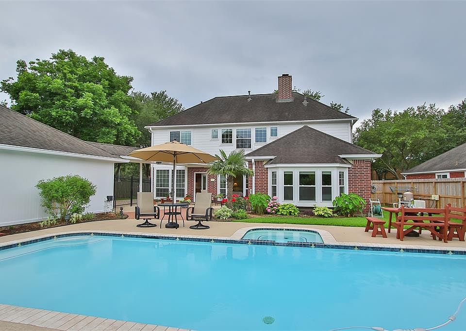 Welcome to 4806 Kirkwall Drive. This could be your new home.