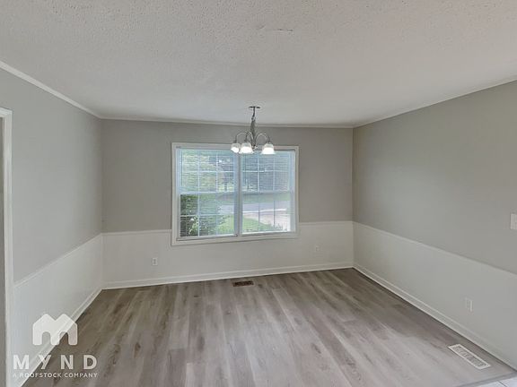 3rd image of 2515 Winterfield Dr