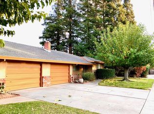 5431 Del Rio Rd, Sacramento, CA 95822