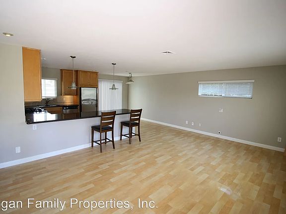 4th image of 4632 Finsen Ave