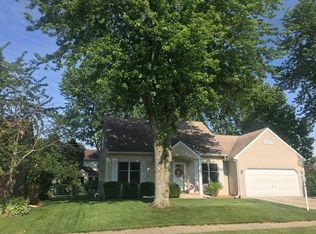 1304 Boca Teeka Dr, Valparaiso, IN 46383