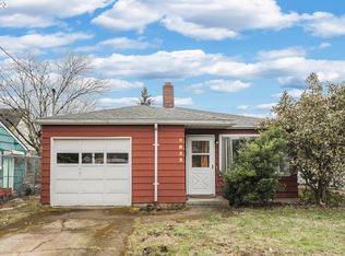 5832 SE Reedway St, Portland, OR 97206