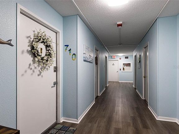 4th image of 7400 Sun Island Dr APT 710