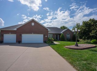 2390 W Country Club Dr, Sedalia, MO 65301