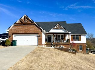 132 Maloy Ln SE, Calhoun, GA 30701