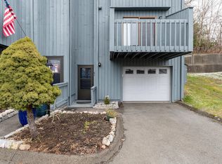 8 Driftway Rd #C1, Danbury, CT 06811