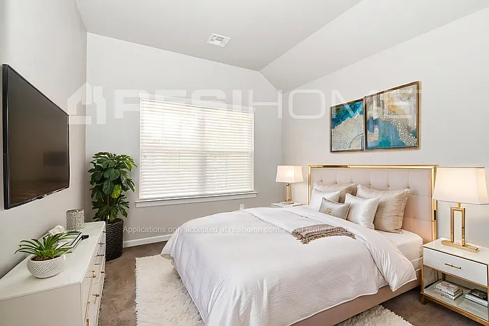 8161 Brighton Ave — Photo 7