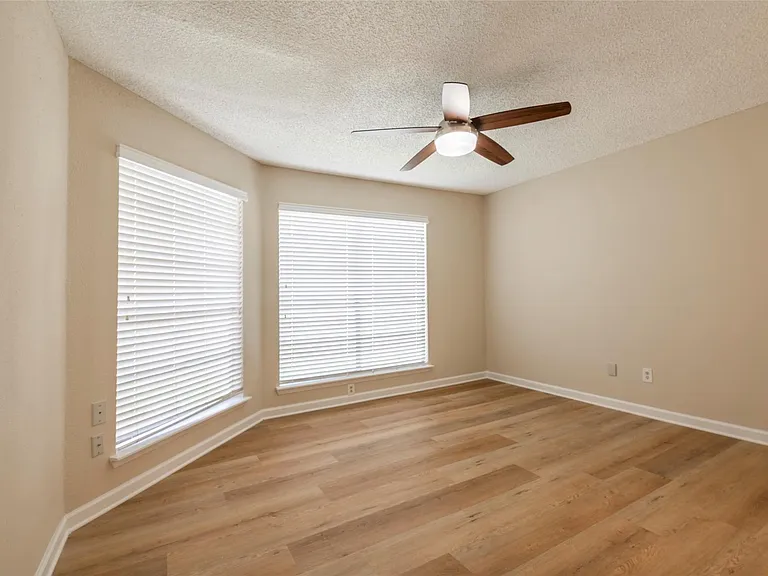 1262 Rock Canyon Dr — Photo 18