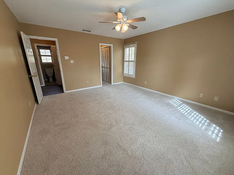 2124 Northwood Cir — Photo 41