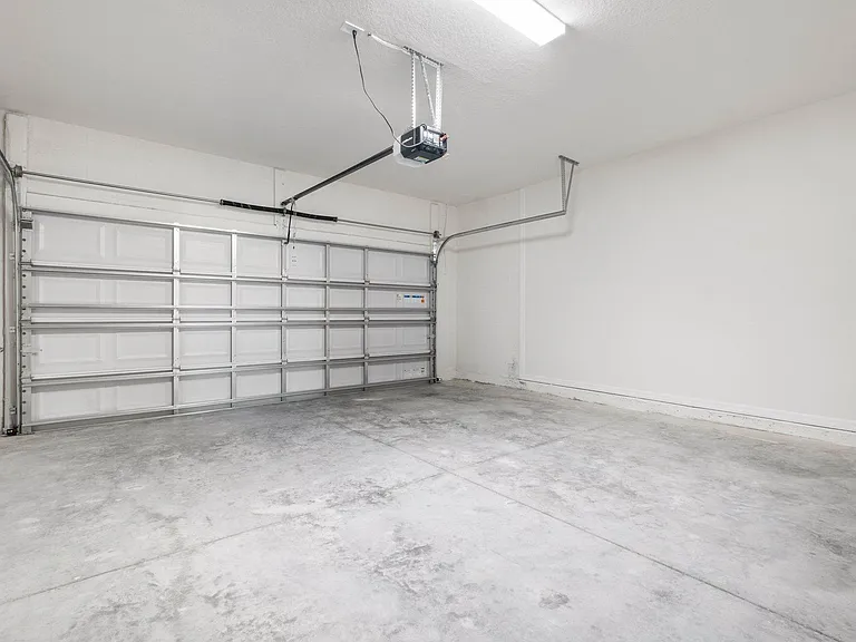 2081 Midnight Pearl Dr — Photo 25