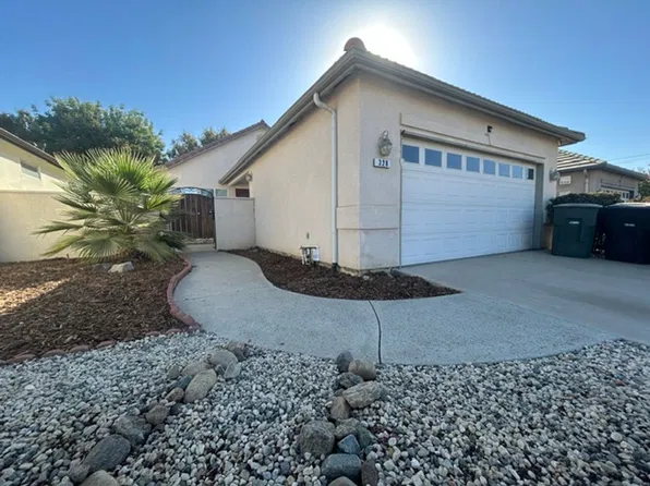 328 S Holland Ct, Visalia, CA 93292