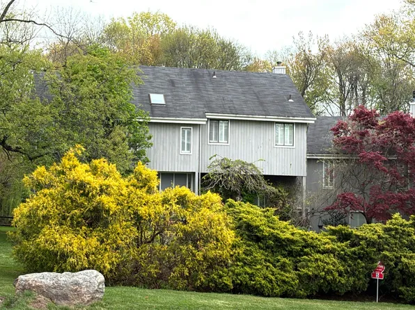 5 Deerfield Ln, Scarsdale, NY 10583