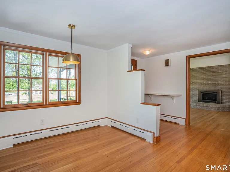 34 School St — Photo 14