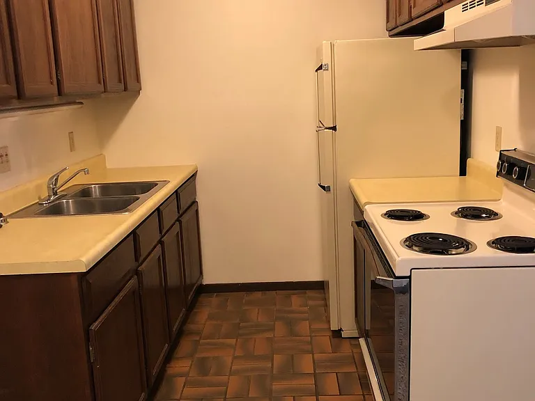 5225 Cleveland Ave — Photo 1