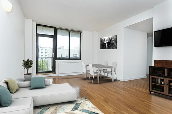 Rented by Bold New York | media 15